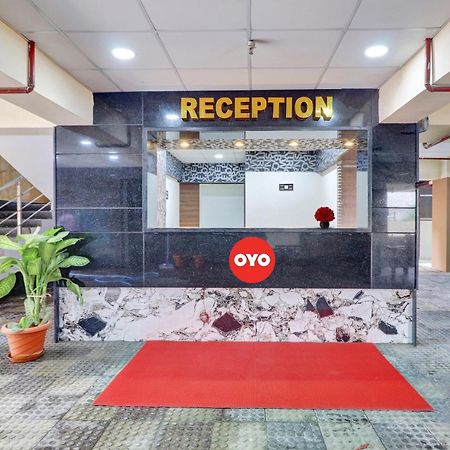 Heavens Inn Near Rasoolpura Metro Station Hyderabad Exterior foto